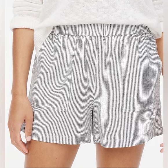 J. Crew Factory Pants - J Crew Factory women’s Linen blend pull on short black and white stripe Sz S NWT